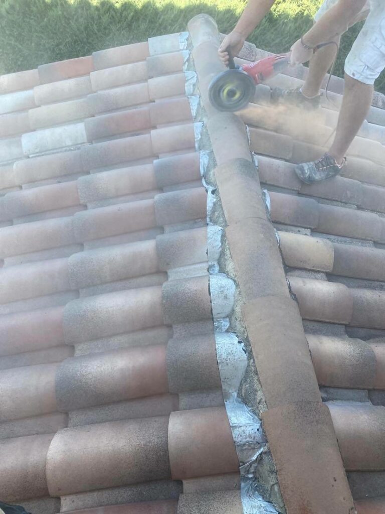 couvreur renovation toiture tuiles cassee draguignan var