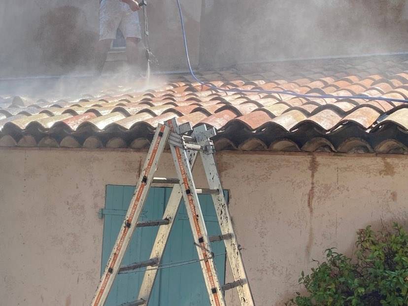 nettoyage haute pression toiture frejus