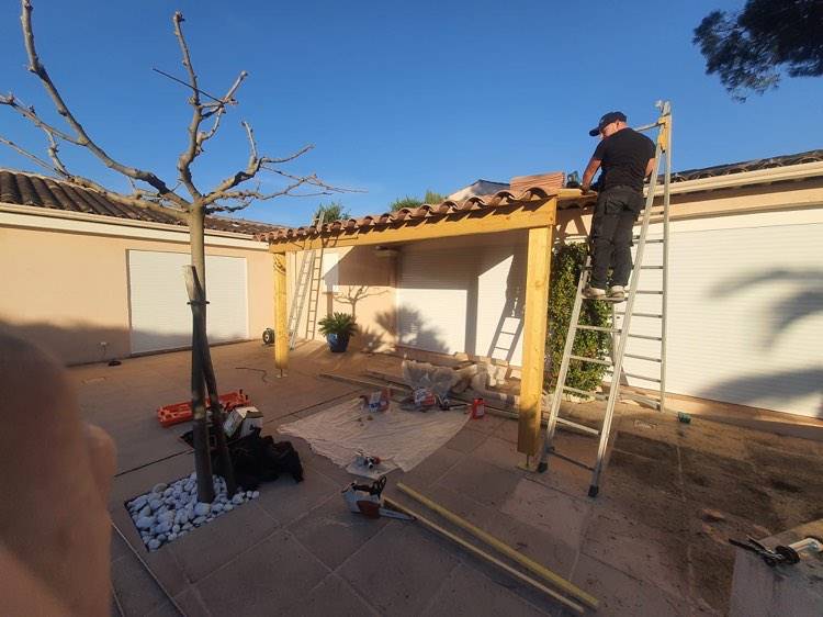 Construction pergola sur-mesure à Mandelieu Alpes-Maritimes